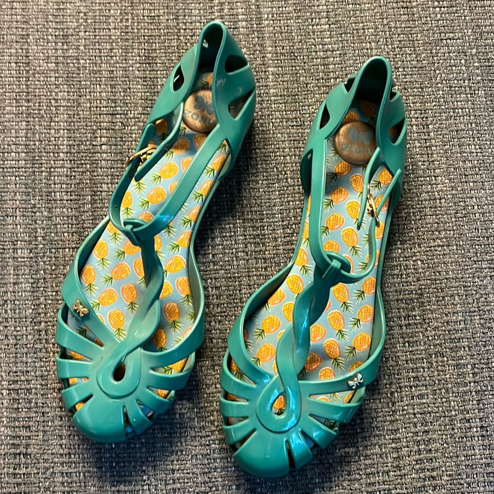 Zaxy t strap jelly shoes